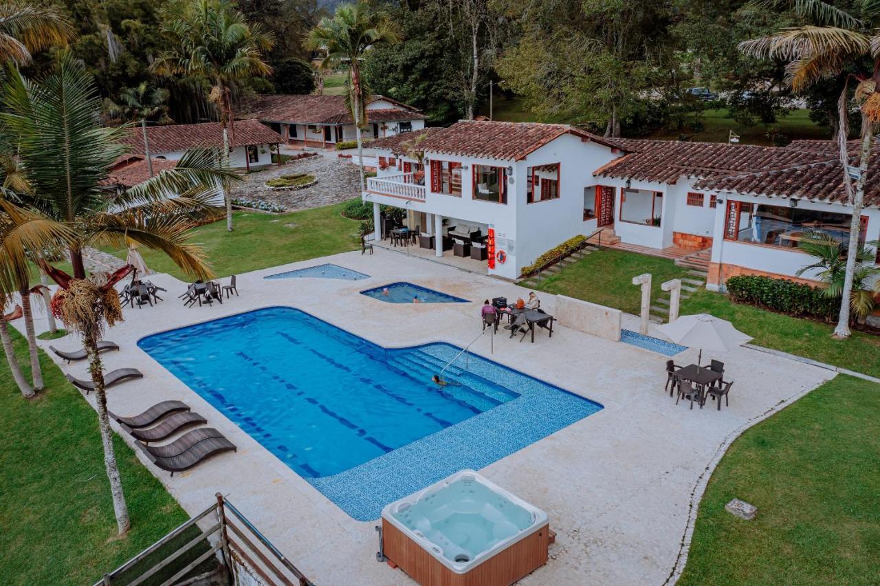 ホテルClub Campestre Hacienda Fizebad エル・レティーロ エクステリア 写真