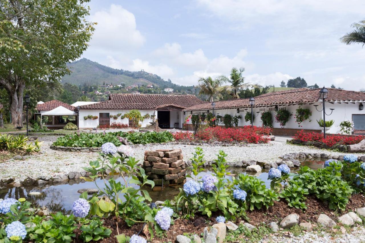 ホテルClub Campestre Hacienda Fizebad エル・レティーロ エクステリア 写真