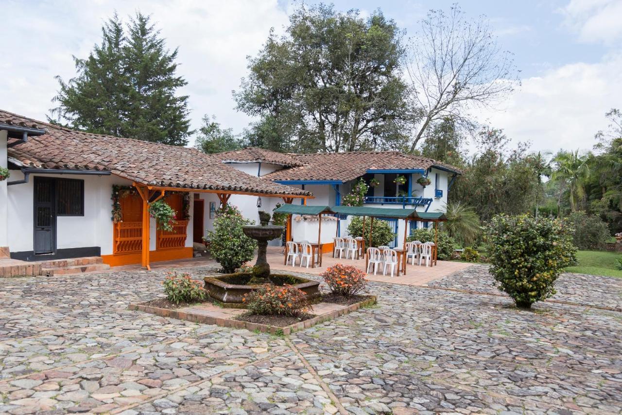 ホテルClub Campestre Hacienda Fizebad エル・レティーロ エクステリア 写真