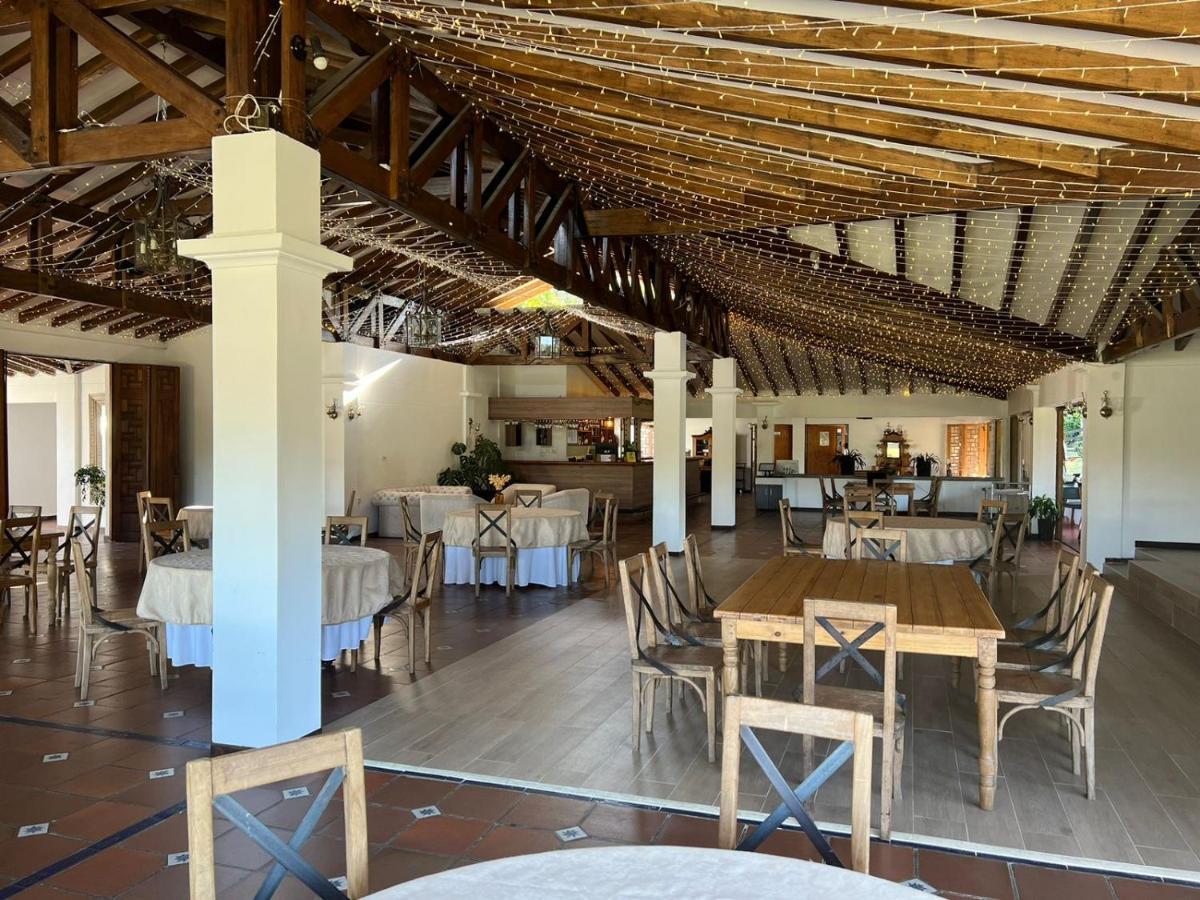 ホテルClub Campestre Hacienda Fizebad エル・レティーロ エクステリア 写真
